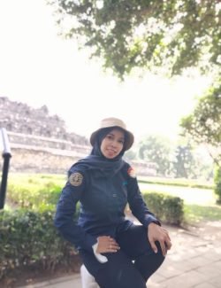 ISTI ENGLISH AND BAHASA SPEAKING GUIDE